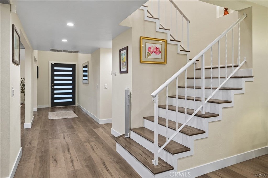 6321 Balcom Ave AVE, Encino CA 91316