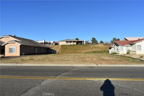 Photo of 26510 Silver Lakes Parkway Pkwy, Helendale, CA 92342 (MLS # HD26035408)