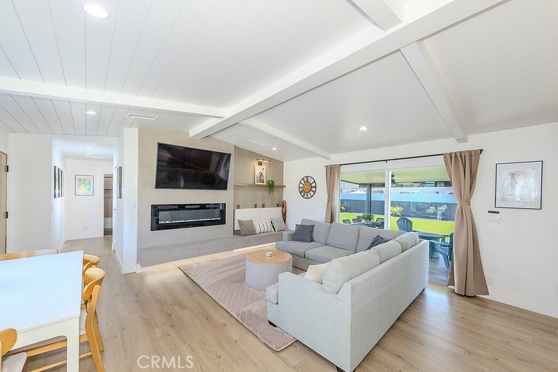 6072 Mahogany Ave