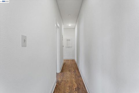 Tiny photo for 125 12th St ST, Richmond, CA 94801 (MLS # 41137265)