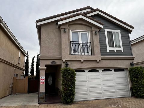 Photo of 13762 Cordary Ave, Hawthorne, CA 90250 (MLS # SB26031072)
