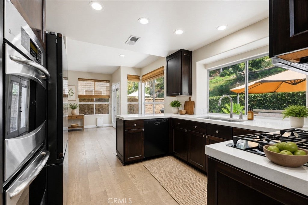 12 Chickadee Lane, Aliso Viejo CA 92656 - Photo 14