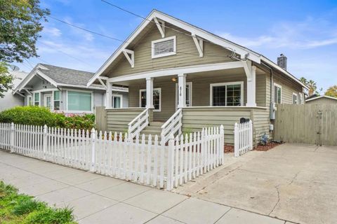Photo of 816 N 13th Street, San Jose, CA 95112 (MLS # ML82025847) Photo of 816 N 13th Street, San Jose, CA 95112 (MLS # ML82025847)