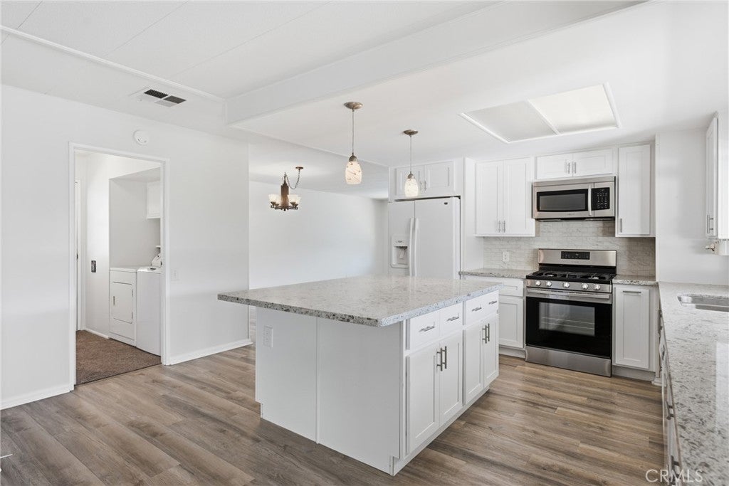 116 Mira Adelante, San Clemente CA 92673 - Photo 11
