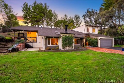 2171 McKain Street Calabasas CA 91302