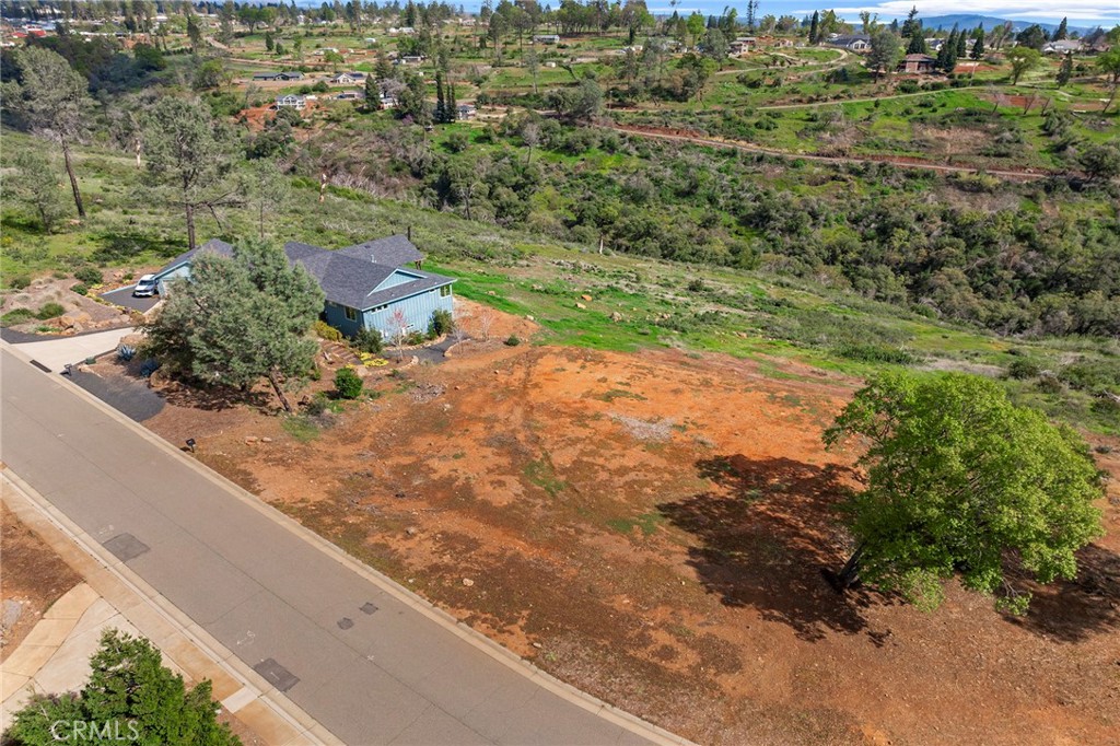 Located in an exclusive neighborhood with stunning views, this prime parcel of land offers a rare opportunity to build your dream home among prestigious surroundings. Surrounded by luxurious properties, pride of ownership is evident throughout the area.
All utilities are underground, preserving the clean and upscale aesthetic.
Seller financing available with 50% LTV—don’t miss out on this exceptional opportunity!