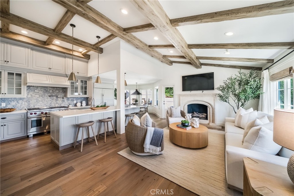 13 N Stonington Road