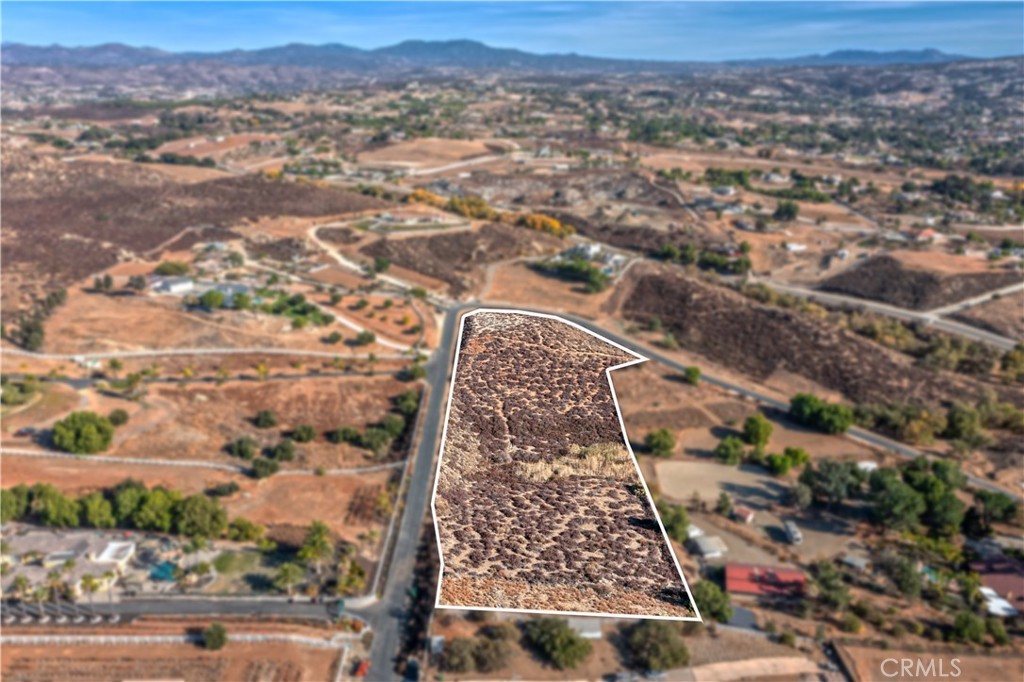 36555 Summitville Street