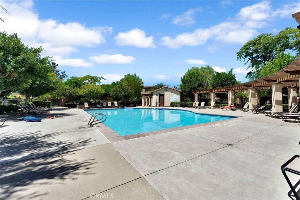 4244 Windspring