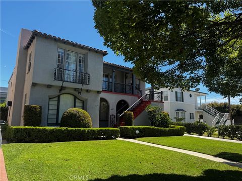 Photo of 1642 S Bedford St, Los Angeles, CA 90035 (MLS # DW26088770)