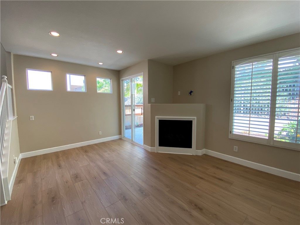 Photo of 54 Bloomfield Ln, Rancho Santa Margarita, CA 92688 (MLS # OC25273599)