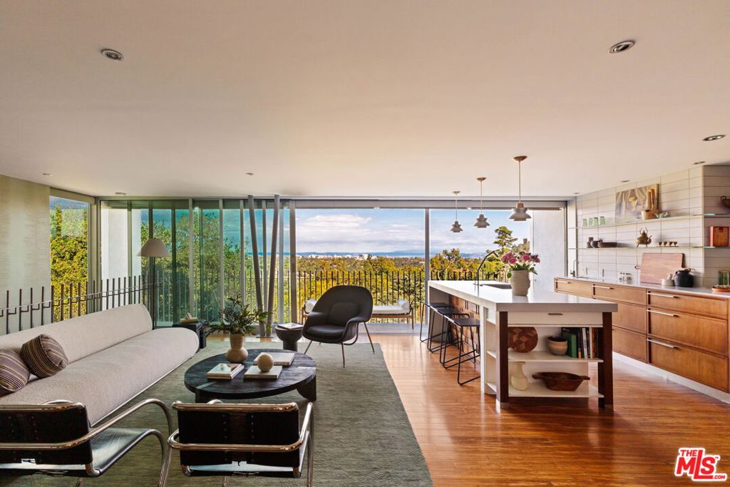 1290 Rancheros Road