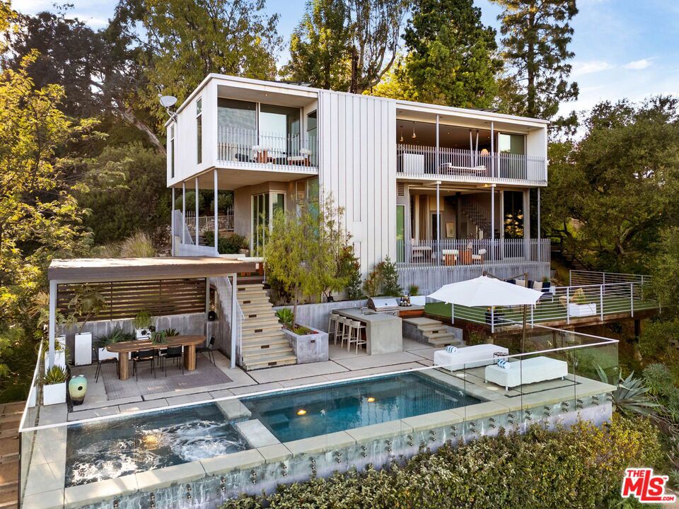 1290 Rancheros Road