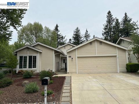 Photo of 498 Freitas Rd Rd, Danville, CA 94526 (MLS # 41129293)