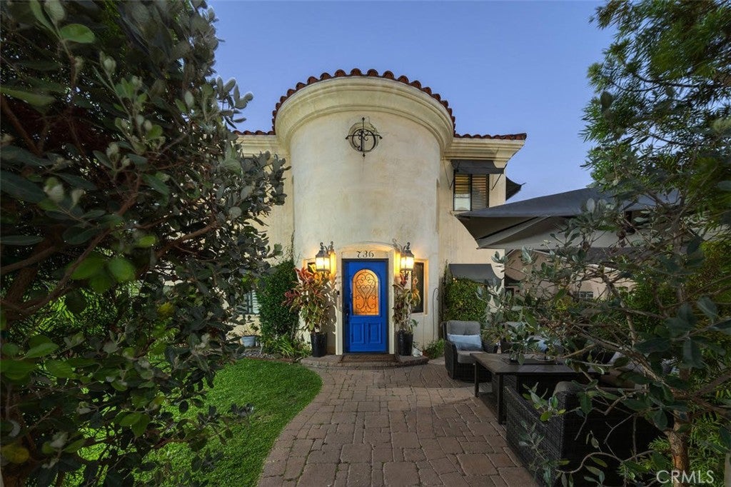 736 14th, Huntington Beach CA 92648 - Photo 1