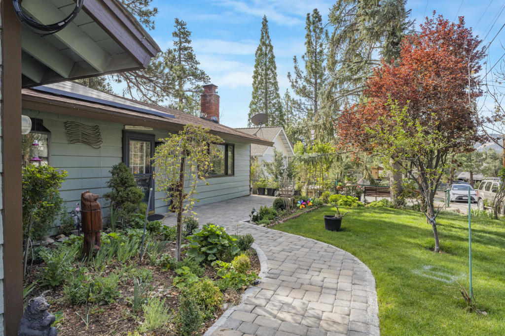 1018 Feather Mountain Drive