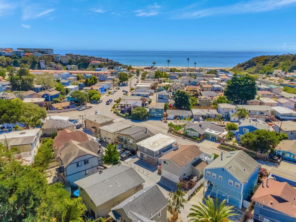 307 Treasure Island