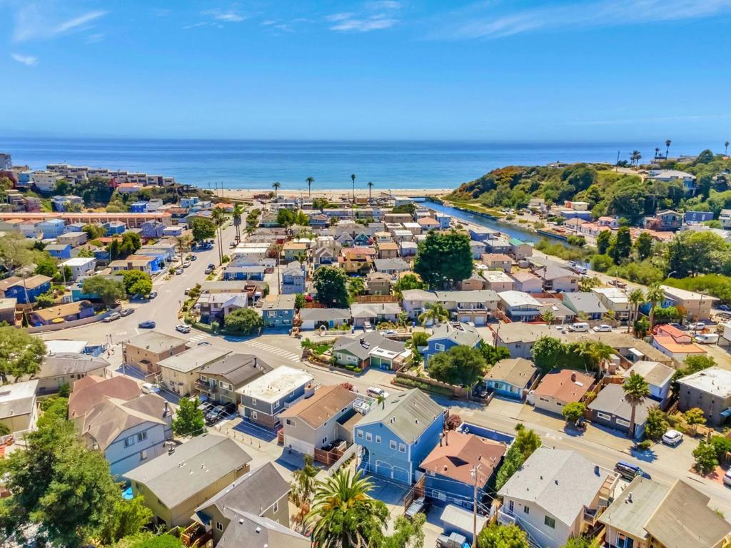 307 Treasure Island