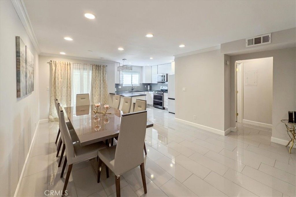 Photo of 1156 San Rafael Ave #2, Glendale, CA 91202 (MLS # GD26055704)