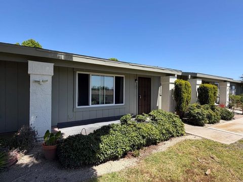 3738 Hickory Way Oceanside CA 92057