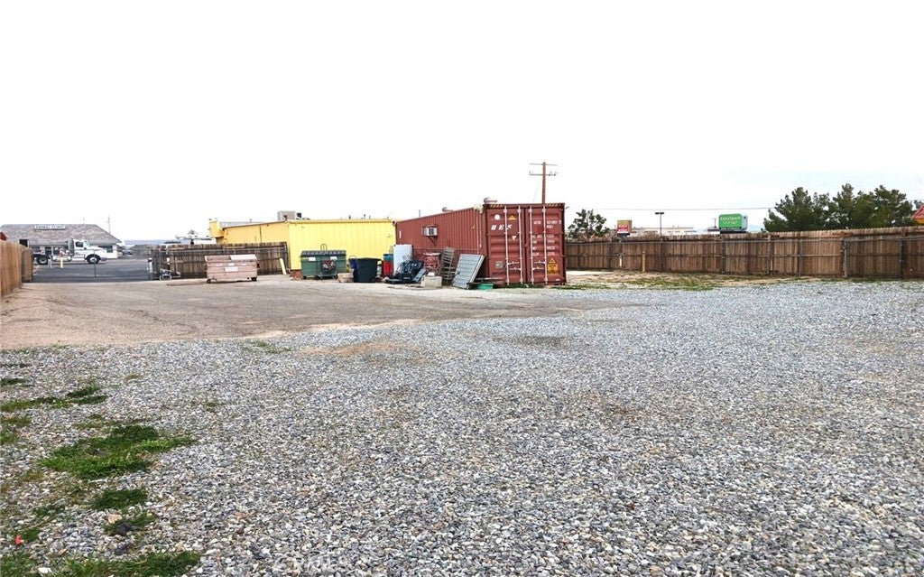 14333 Main Street