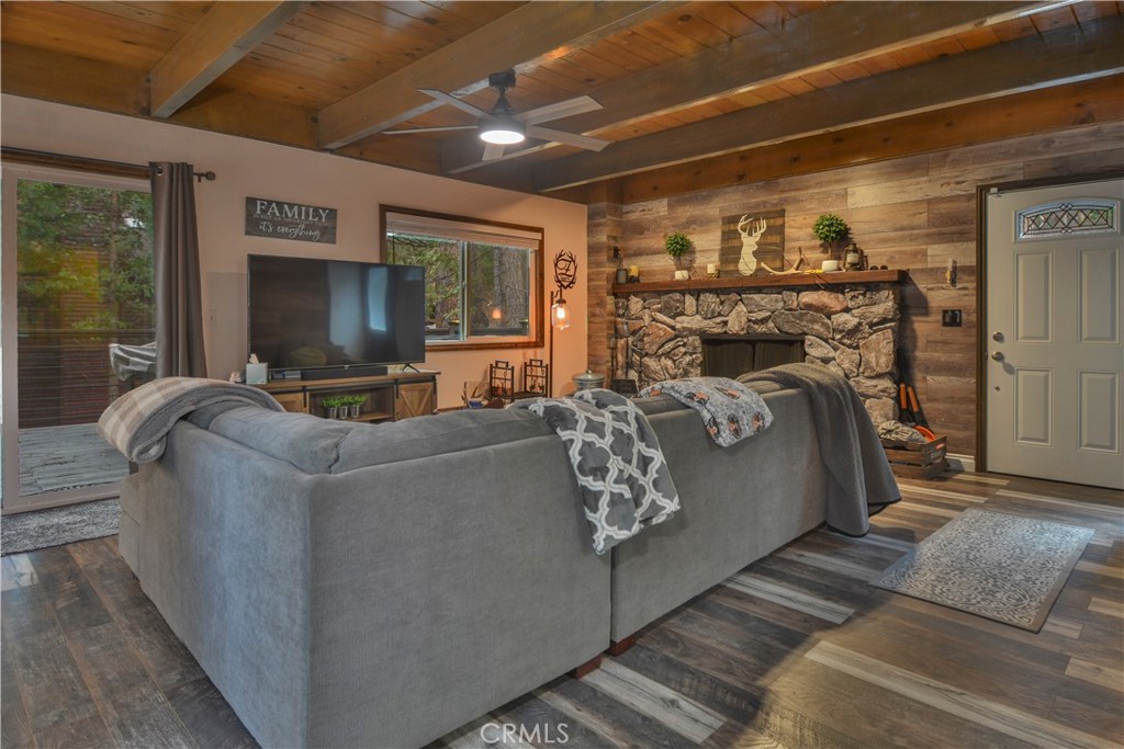 27445 Cedarwood Drive