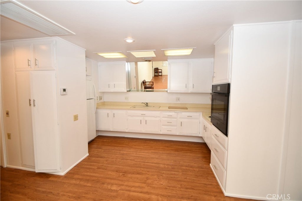 1842 Thunderbird Drive 1A