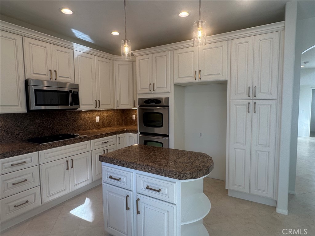 Knolls (KNOL) - Residential Lease