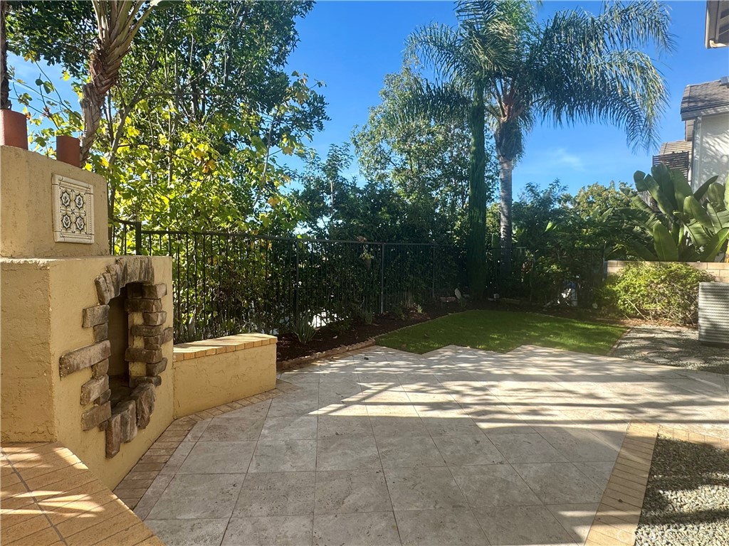 Knolls (KNOL) - Residential Lease