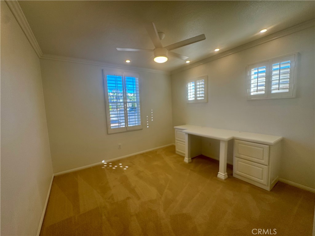 Knolls (KNOL) - Residential Lease