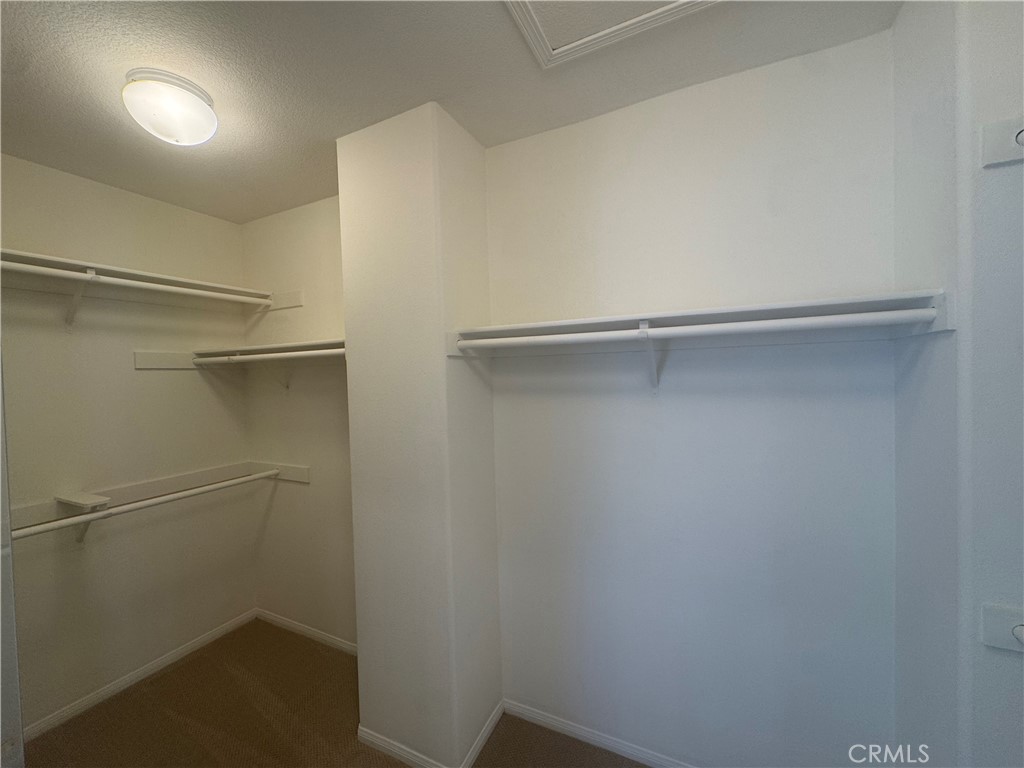 Knolls (KNOL) - Residential Lease