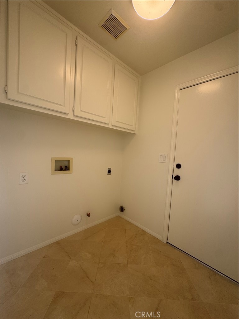 Knolls (KNOL) - Residential Lease