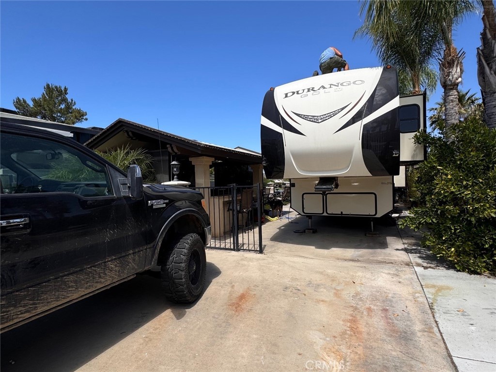 45525 #498 Highway 79