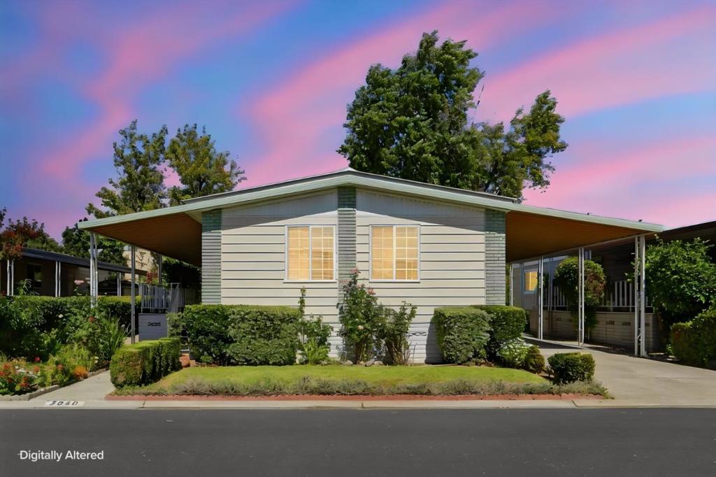 3040 Oakbridge Drive 3040