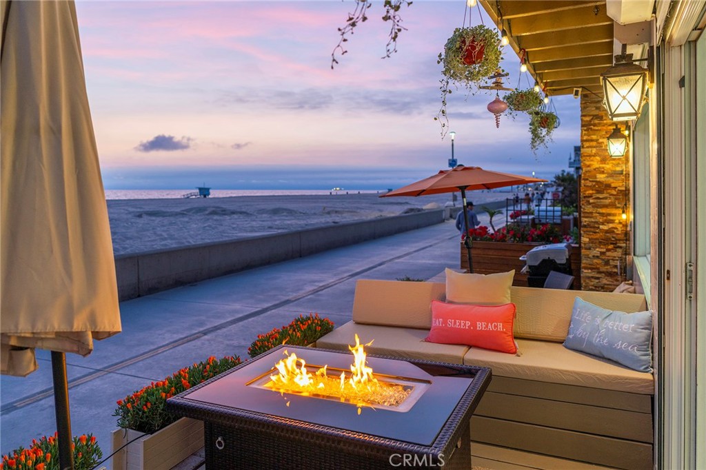 Available September 1, 2025
Welcome to The Casa Grande, a stunning oceanfront home along The Strand. This beautifully upgraded property features 2 bedrooms, 2 bathrooms, and an outdoor hot/cold shower—perfect for beach living.
The great room combines the living room, kitchen, and dining area in an open-concept layout with sweeping ocean views. Step outside onto your private deck with a fire table to enjoy breathtaking sunsets, BBQs, and the unbeatable sound of the surf. Just beyond the deck lies The Strand, the beach, and the Pacific Ocean—no buildings, just wide-open views of nature and people enjoying the coast.
This home has been recently remodeled with a new kitchen, upgraded bathrooms, and new flooring. Additional amenities include:
Large front-loading washer and dryer
Bike room with Strand cruiser bikes available (or space to store your own)
Location:
Hermosa Oasis is perfectly located just a short walk to The Plaza in downtown Hermosa Beach, where you’ll find terrific dining, shopping, and entertainment. You’re close enough to enjoy it all, but far enough to avoid the busiest crowds.
Rental Details:
Available: September 1, 2025
Maximum rental term: 11 months
Pricing: Low-season rates listed; summer and holiday months are priced higher