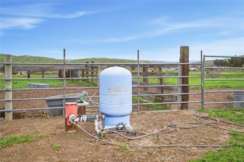 Tiny photo for 800 Truesdale Road Rd, Shandon, CA 93461 (MLS # NS26025470)