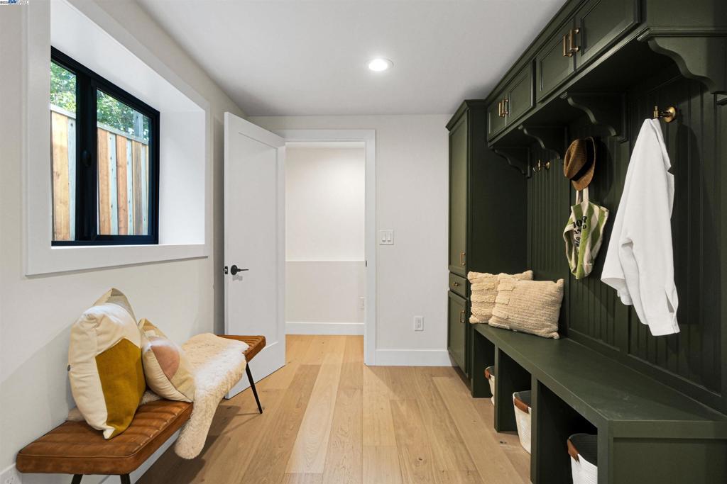 ROCKRIDGE - Residential