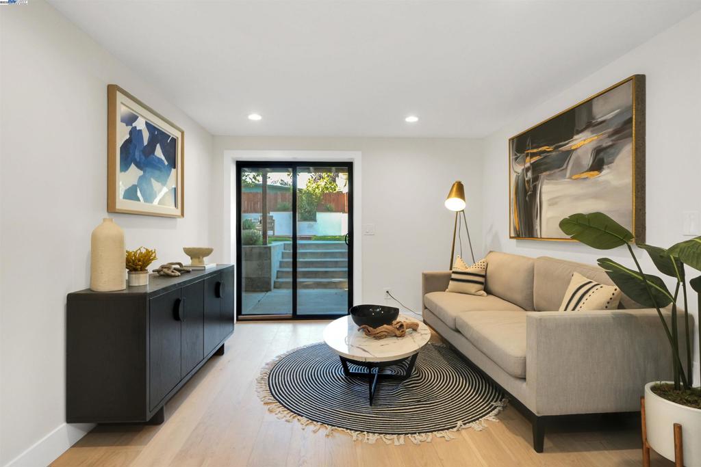 ROCKRIDGE - Residential