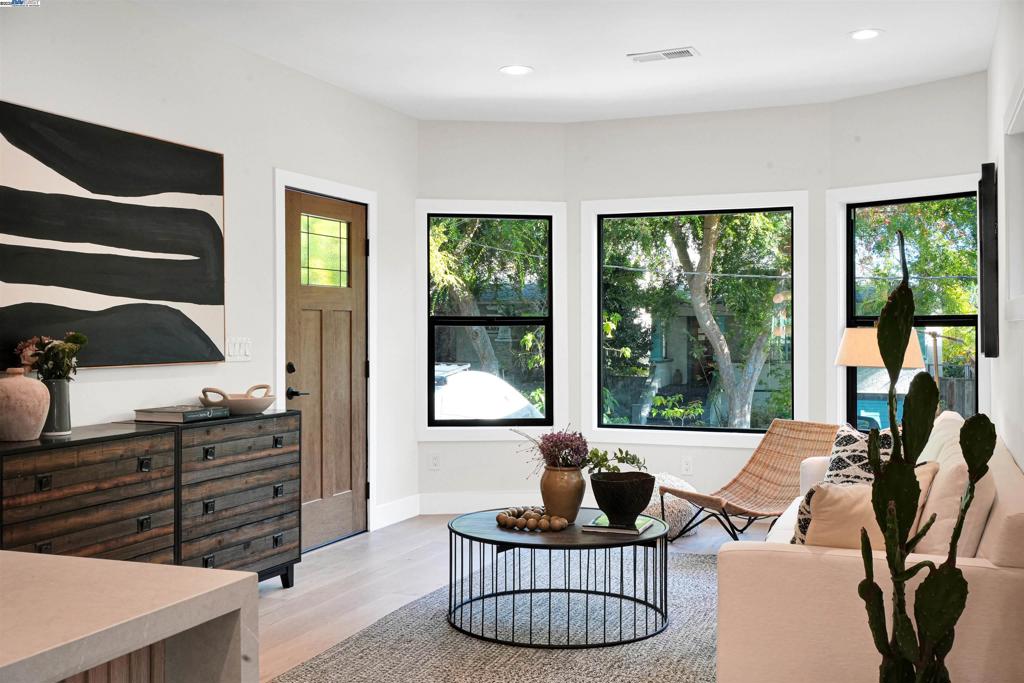 ROCKRIDGE - Residential