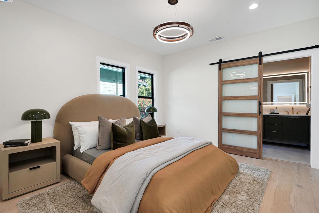 ROCKRIDGE - Residential