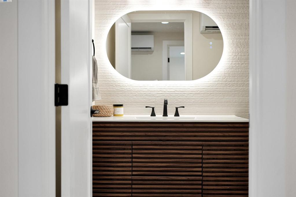 ROCKRIDGE - Residential