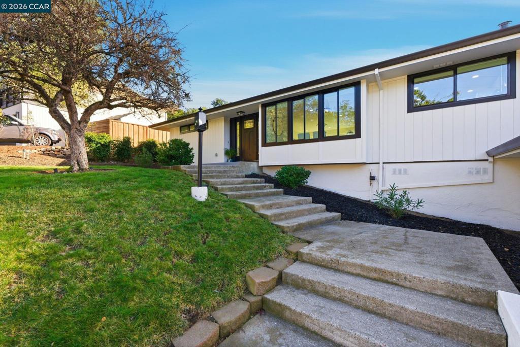 89 Greenfield Dr
