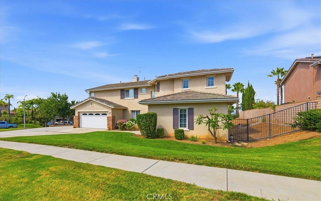 1615 Via Modena Way