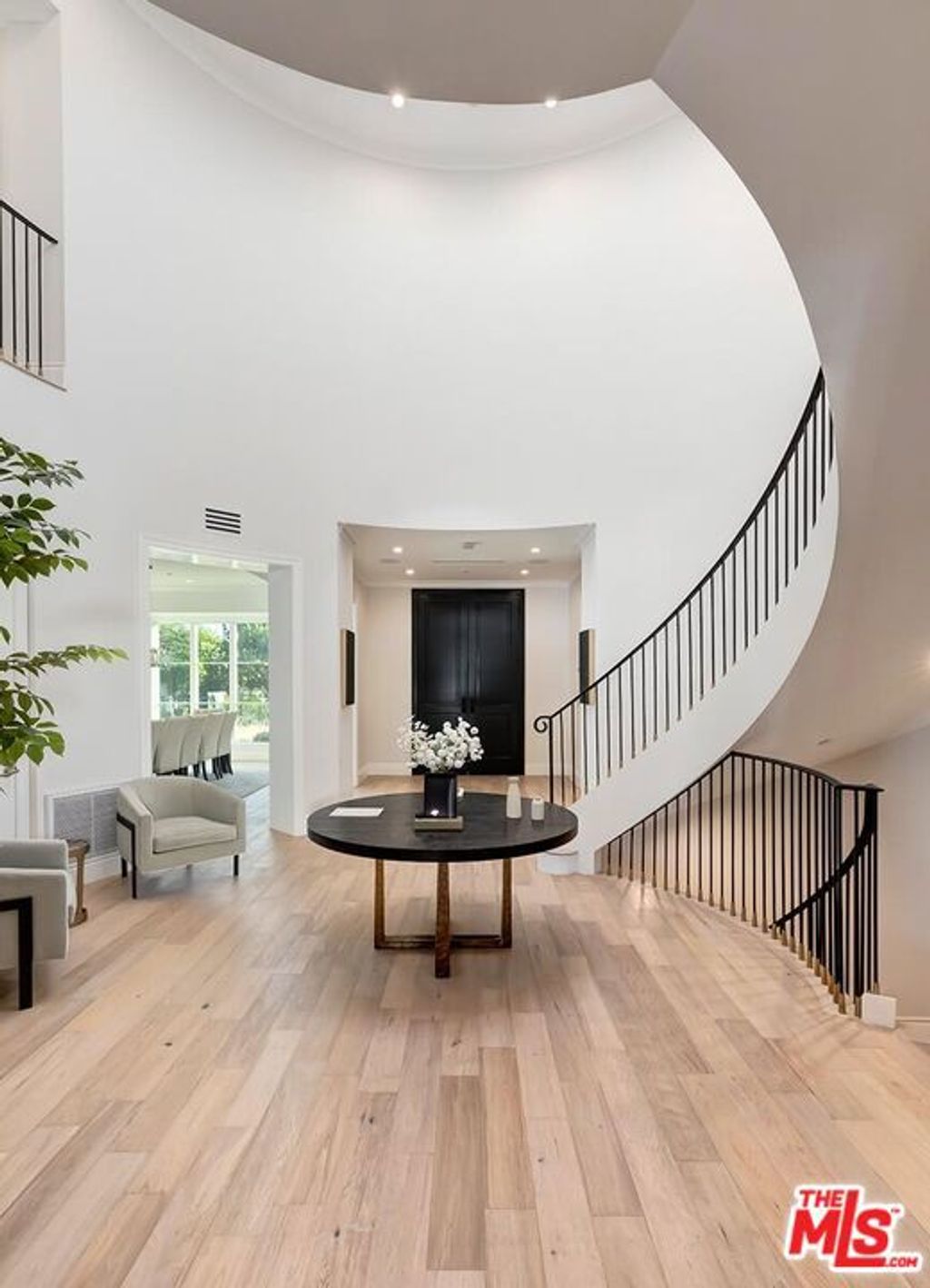 Photo of 722 N Camden Drive, Beverly Hills, CA 90210 (MLS # 26843411)