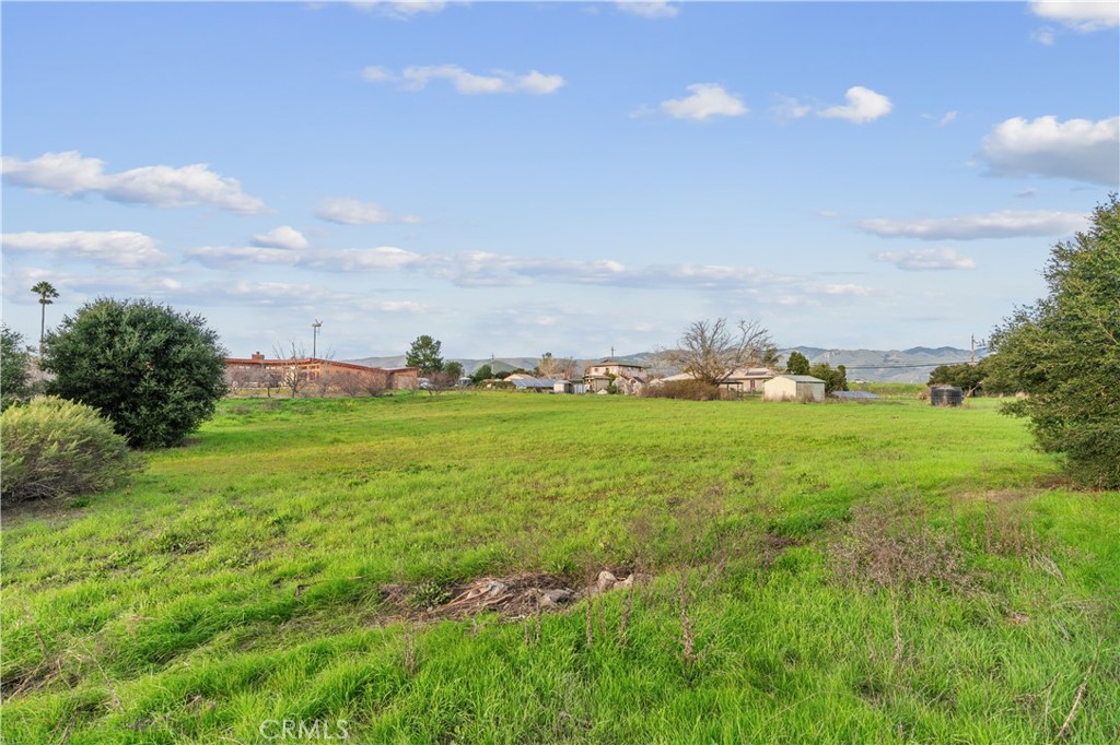 5275 Windmill Way