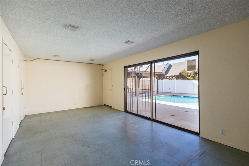 SM Northwest(920) - Residential