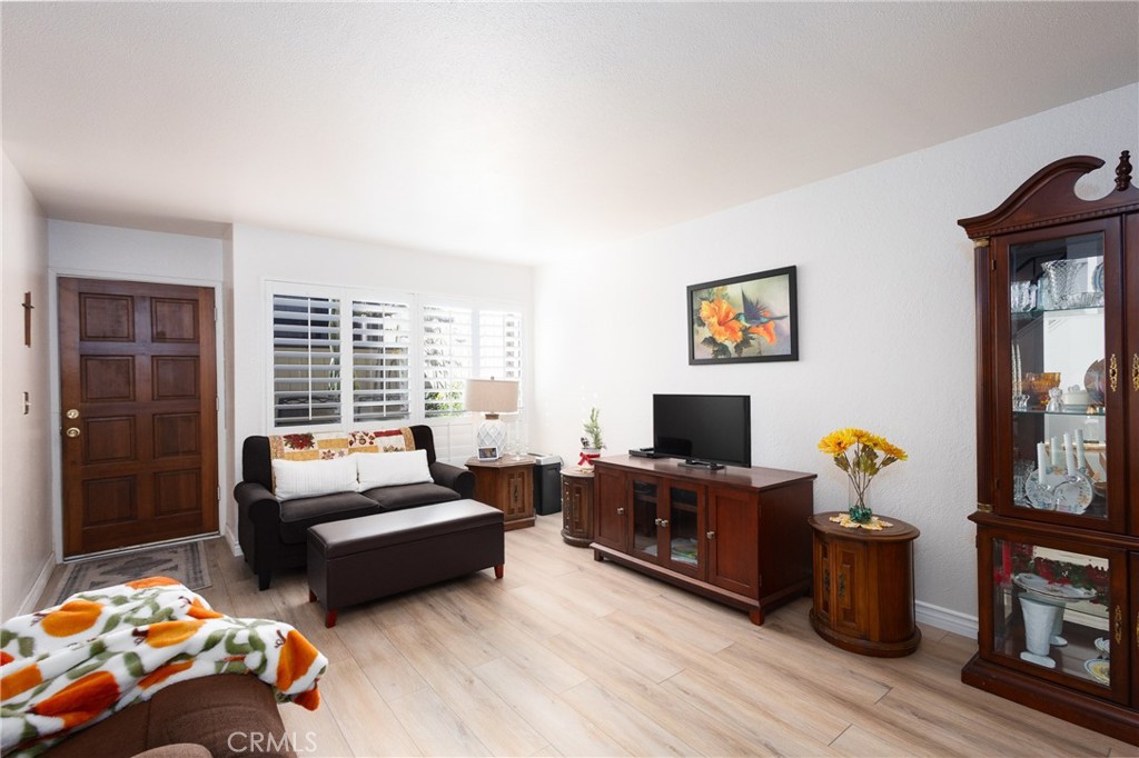 SM Northwest(920) - Residential