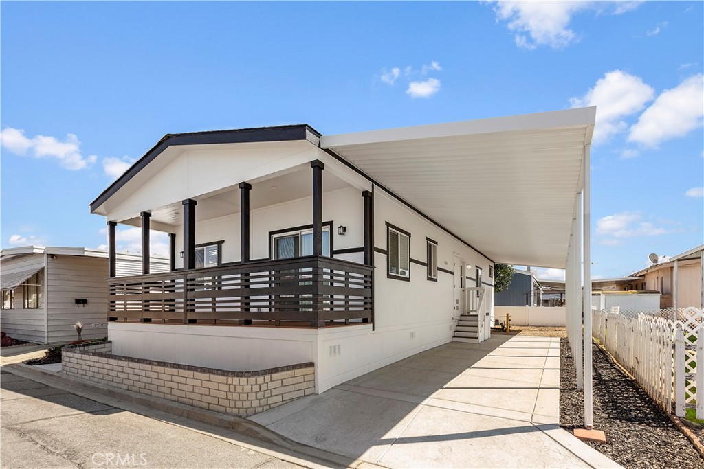 2755 Arrow Highway 159