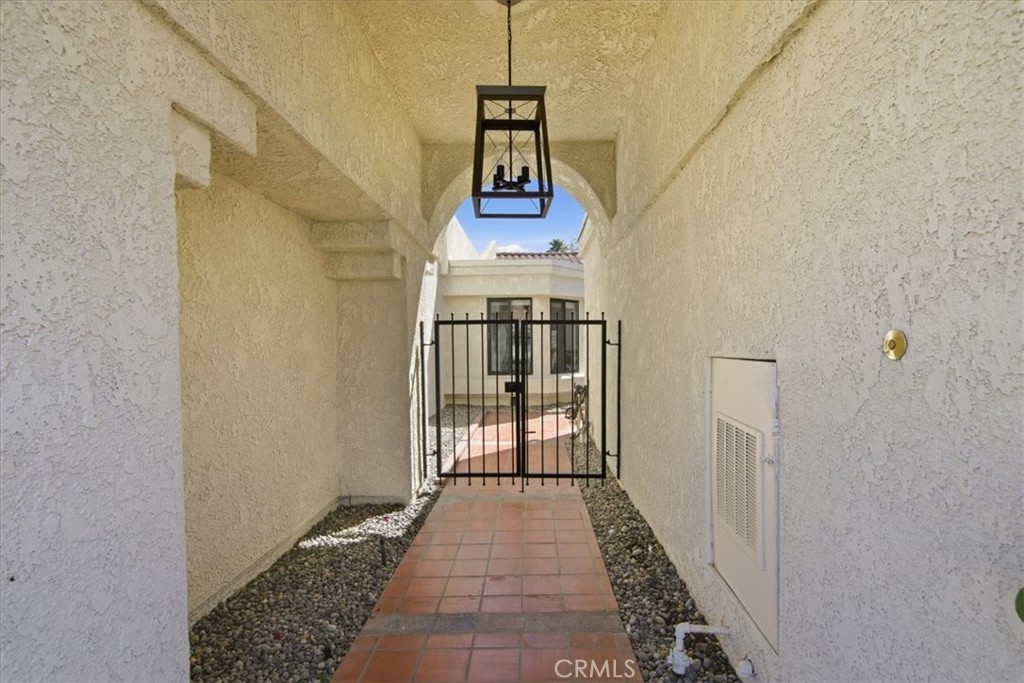 50016 Calle Rosarita