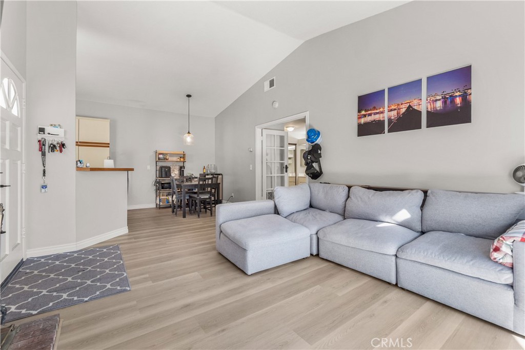 12042 Sylvan River 18